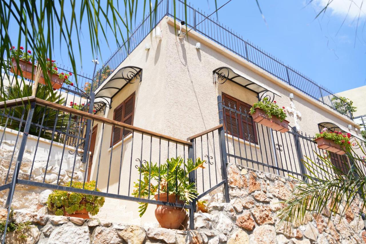 Abu Hanna Boutique By Ahlan Hospitality Nazareth Esterno foto